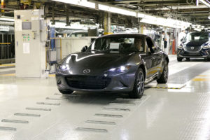 Mazda MX-5 RF: al via la produzione [FOTO]