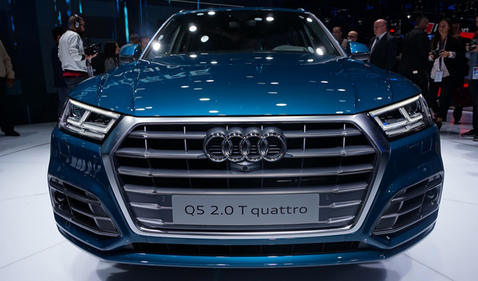 Audi Q5 MY 2017: al Salone di Parigi 2016 l’evoluzione del concetto di SUV [VIDEO LIVE]