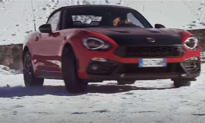 Abarth 124 Spider: performance per tutte le stagioni [VIDEO]