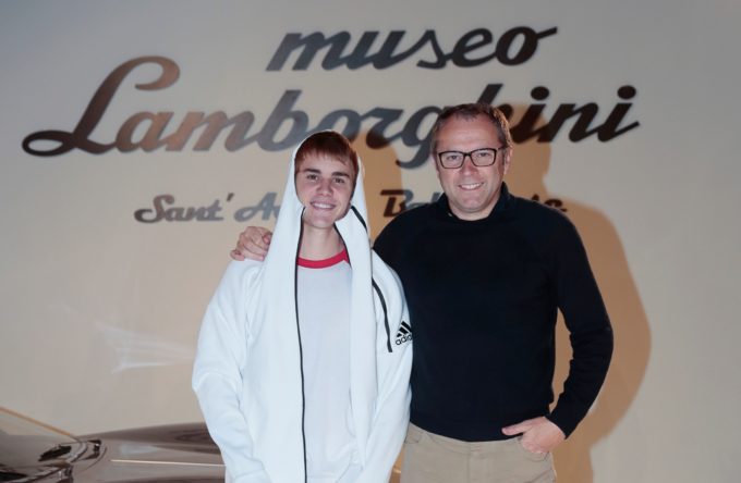 Justin Bieber in visita alla Lamborghini