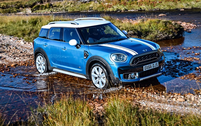 Nuova MINI Countryman: ordinabile la vantaggiosa Premiere Edition