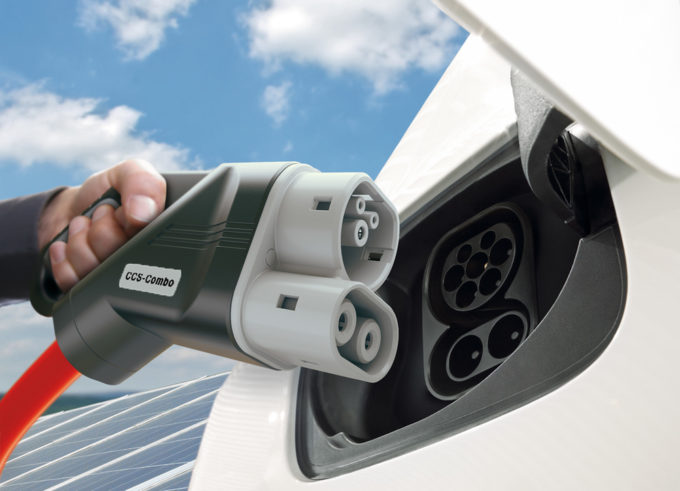 Infrastrutture per elettriche e ricarica rapida: maxi joint venture tra cinque colossi dell’automotive