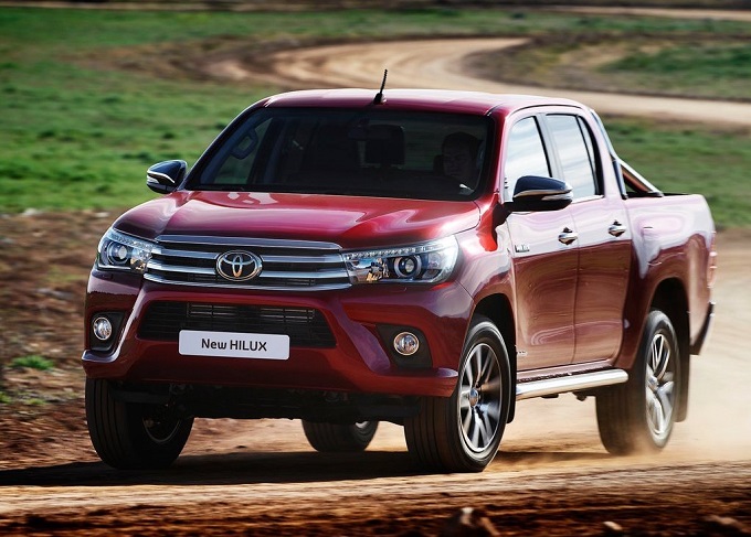 Nuovo Toyota Hilux, emozione integrale al Motor Show 2016 [VIDEO]