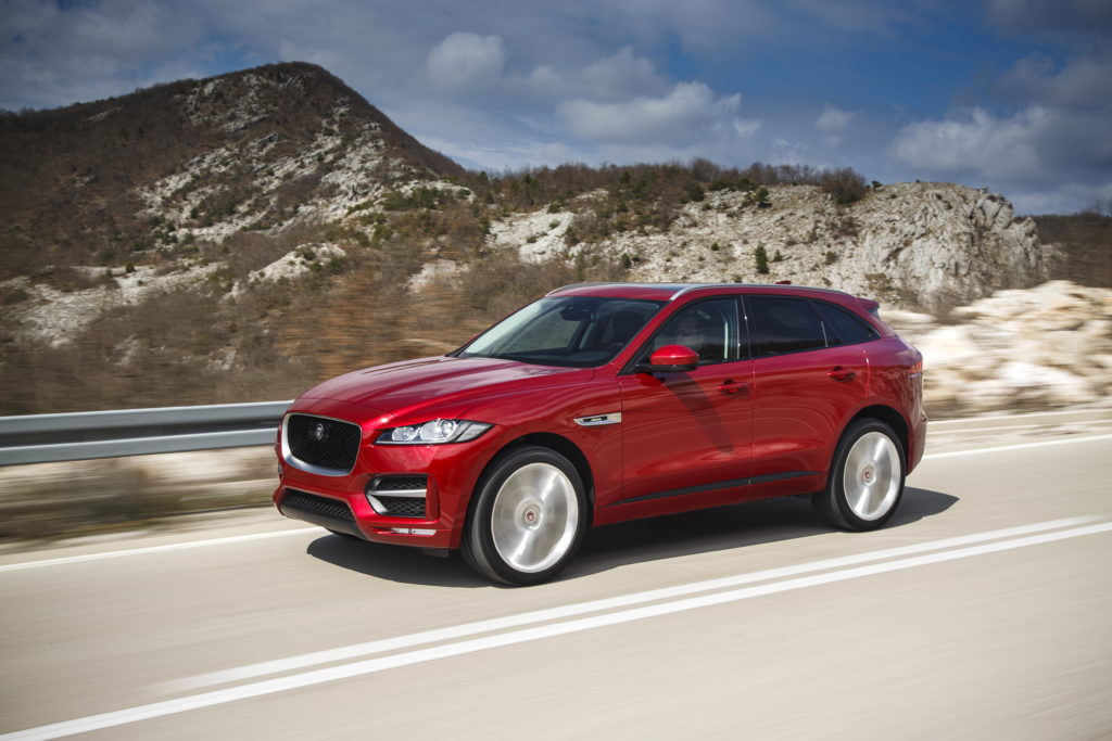 La Jaguar F-PACE trionfa nel Women’s World Car of the Year Awards 2016