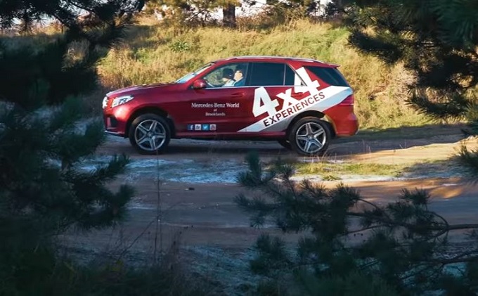 Mercedes, Rosberg driver d’eccezione per testare le capacità off-road della gamma 4X4 [VIDEO]