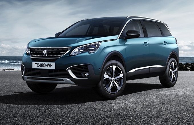 Nuova Peugeot 5008, definiti gamma e prezzi per l’Italia: si parte da 25.450 euro