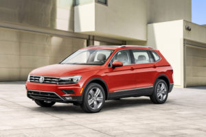 Volkswagen Tiguan 2018: a Detroit la versione a passo lungo per gli USA [FOTO]