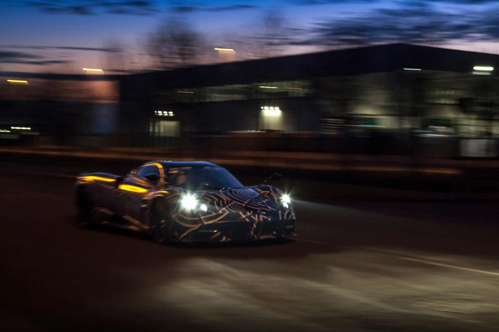 Pagani Huayra Roadster: inedita foto spia della nuova hypercar