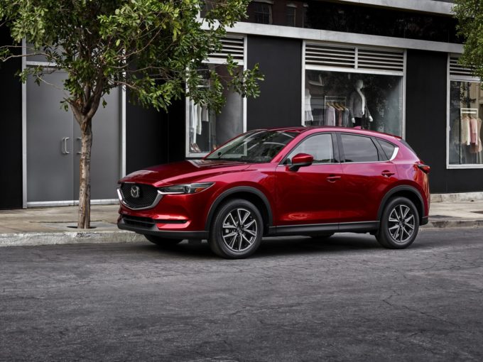 Mazda CX-5: bagno di folla al Salone di Ginevra 2017