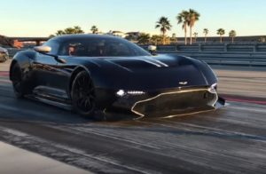 Aston Martin Vulcan: un bolide per il divertimento al volante di Stig [VIDEO]