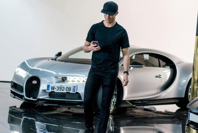 La Bugatti Chiron conquista anche Cristiano Ronaldo [VIDEO]