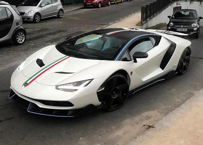 Lamborghini Centenario, un nuovo affascinante esemplare fotografato a Parigi [FOTO]