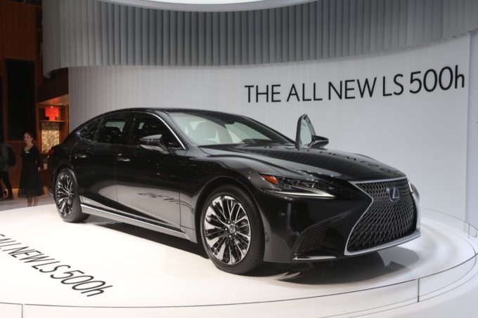 Lexus punta ad avere lo stesso fascino delle Tedesche