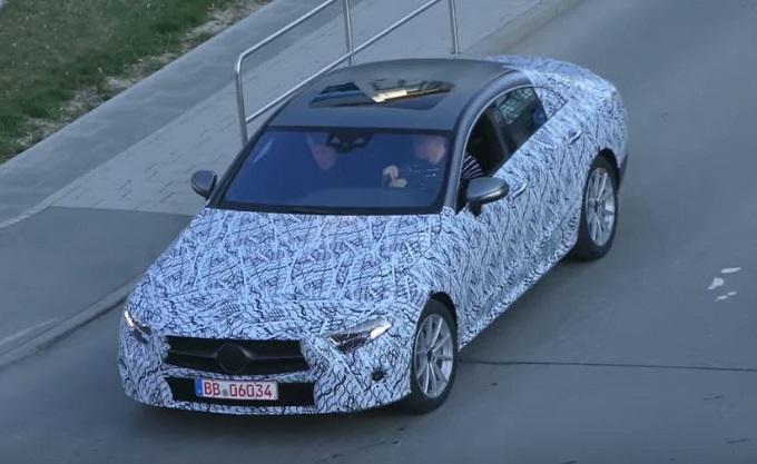 Nuova Mercedes CLS: avvistata in strada la coupé quattro porte [VIDEO SPIA]