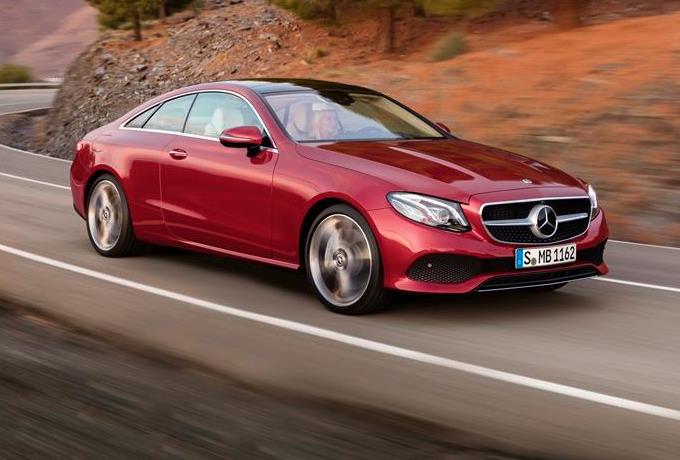 Mercedes Classe E Coupé MY 2018: sportività declinata all’eleganza [FOTO e VIDEO]