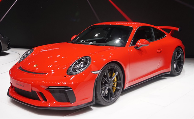 Porsche 911 GT3: il restyling col manuale al Salone di Ginevra 2017 [FOTO LIVE]