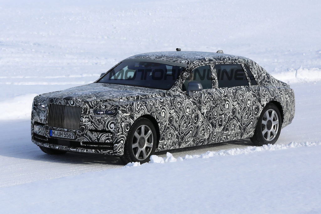 Rolls-Royce Phantom MY 2018 pizzicata durante i test invernali [VIDEO SPIA]