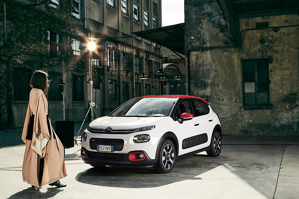 Citroën C3: è una fotografa di moda grazie alla ConnectedCAM