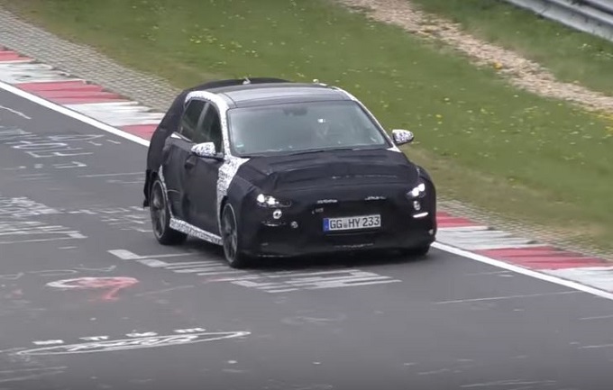 Hyundai i30 N: nuovo avvistamento in pista [VIDEO SPIA]