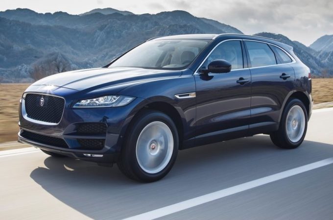 Jaguar F-Pace eletta World Car of the Year 2017