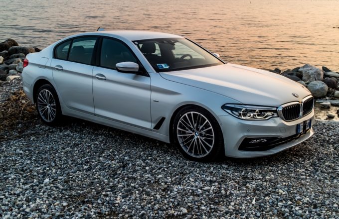 BMW Serie 5 MY 2017 conquista le cinque stelle Euro NCAP [VIDEO]