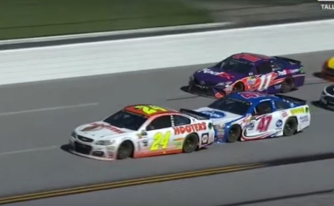 NASCAR: maxi-incidente alla Talladega Superspeedway [VIDEO]