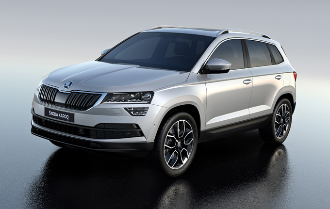 Škoda Karoq: il nuovo SUV compatto spazioso e innovativo [FOTO]