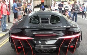 Lamborghini Centenario, l’arrivo nello showroom paralizza il centro di Londra [VIDEO]