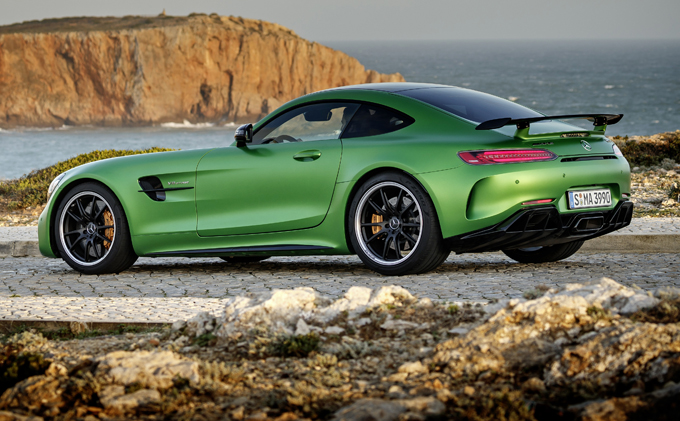 Mercedes AMG GT R a Parco Valentino: anteprima italiana della belva di Affalterbach