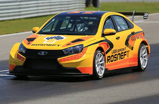 Lada Vesta TCR: test in Russia in attesa del debutto