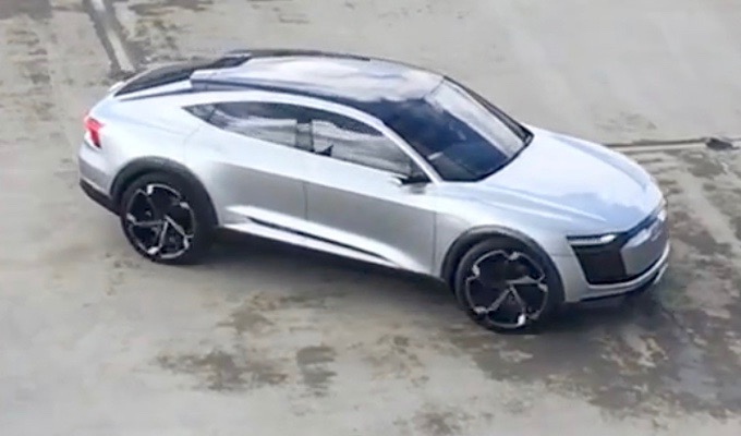 Audi e-tron Sportback Concept: ripresa ad Amburgo una delle idee avveniristiche degli Anelli [VIDEO]