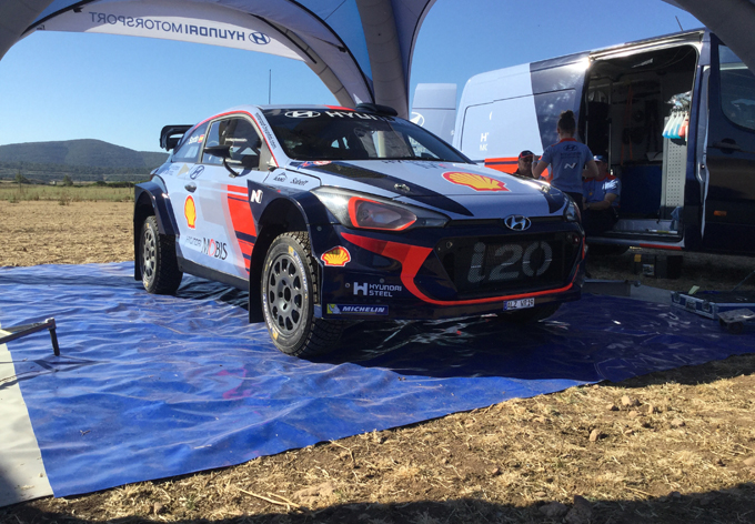 Hyundai Co-driving experience: sulla i20 WRC test car al fianco di Dani Sordo [VIDEO]