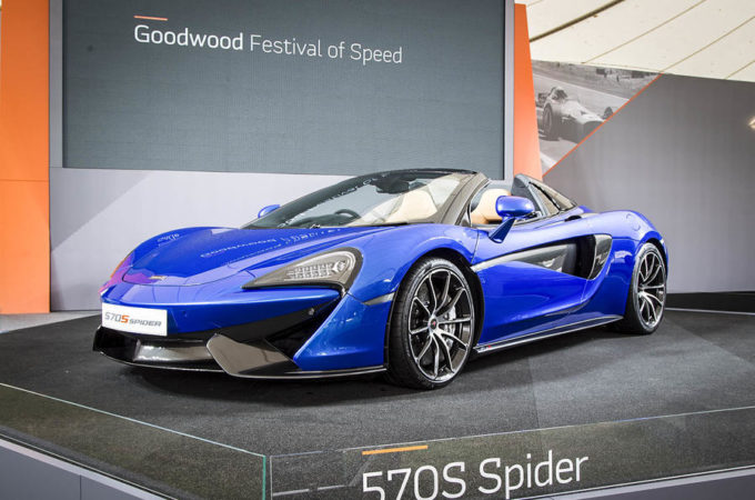 McLaren 570S Spider: gran debutto sotto il cielo di Goodwood [FOTO e VIDEO]