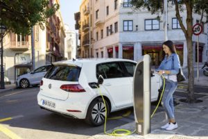 Volkswagen: l’e-Roadshow inizierà al Salone dell’Auto di Torino 2017