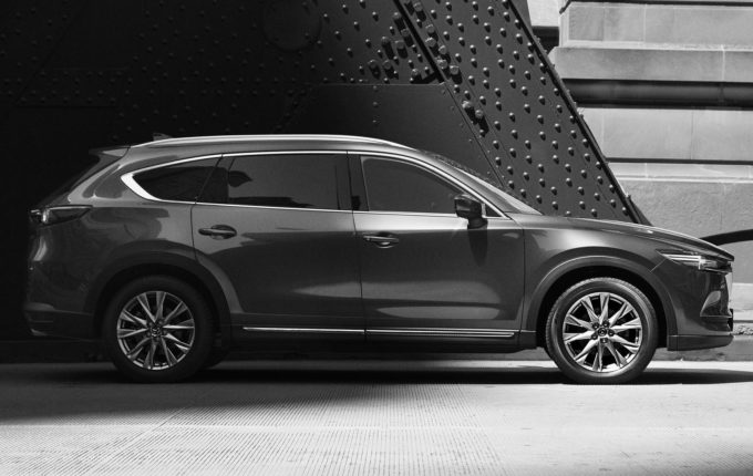 Mazda CX-8: svelate le prime immagini del nuovo SUV a 7 posti