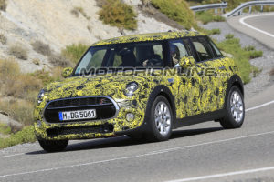 MINI: restyling in vista per la 5 porte [FOTO SPIA]