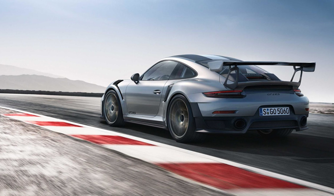 Porsche 911 GT2 RS: un’energia competitiva da 700 cavalli [VIDEO]