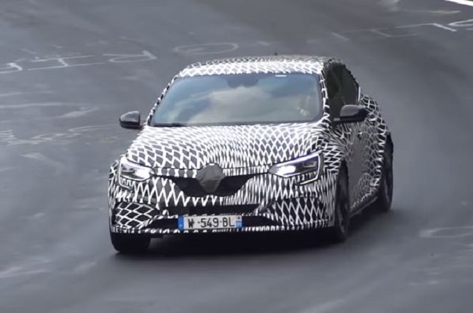 Nuova Renault Megane RS: al Nürburgring si continua a girare [VIDEO SPIA]