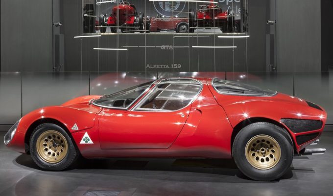 Alfa Romeo 33 Stradale festeggia i suoi 50 anni