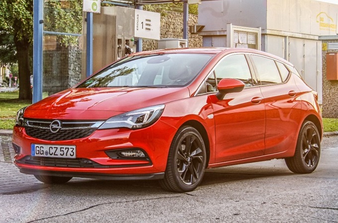 Nuova Opel Astra ecoM a metano, alternativa green al Salone di Francoforte 2017