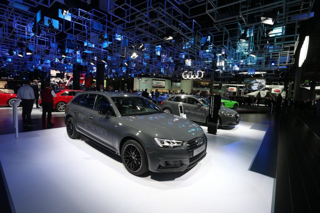 Audi A4 Avant g-tron: il metano si fa spazio al Salone di Francoforte 2017 [FOTO LIVE]