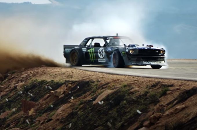 Ken Block e Hoonicorn 2: accoppiata da sogno per la Climbkhana sulla Pikes Peak [VIDEO]