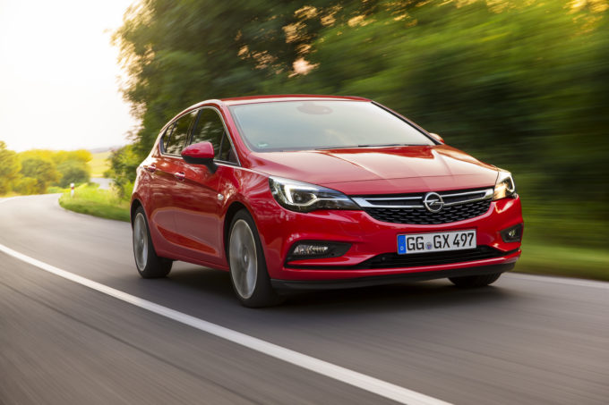 Opel Astra: più di 500.000 ordini in due anni