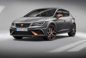 SEAT, doppia anteprima al Salone di Francoforte: Arona e nuova Leon Cupra R [FOTO]