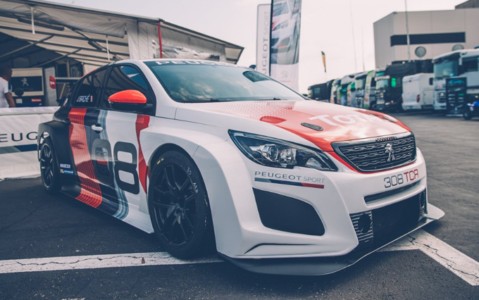 Peugeot 308: ecco la variante TCR