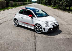 Abarth 595 by Vilner: un tuning stilistico all’insegna del tricolore [FOTO]