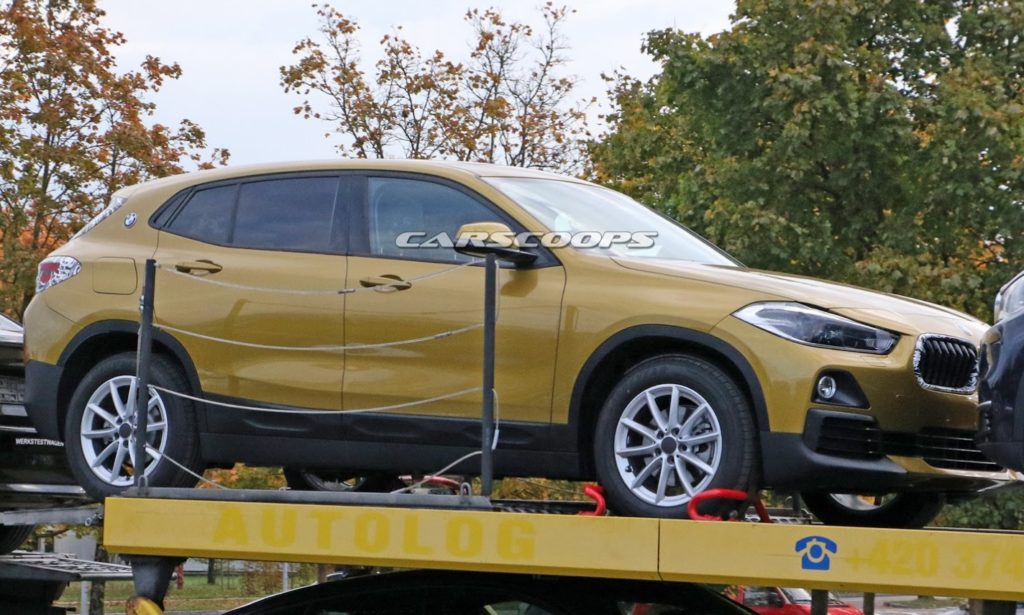 BMW X2 beccata senza camouflage: ecco che look avrà [FOTO SPIA]