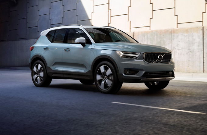 Volvo XC40: il SUV compatto si mostrerà al pubblico di Los Angeles