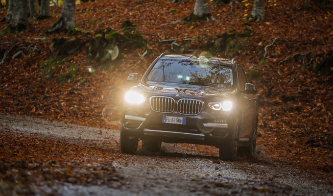 Nuova BMW X3: energia tecnologica e consistenza di marcia [VIDEO TEST DRIVE]