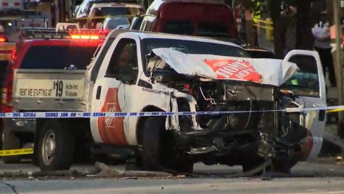 Attentato a New York per mano dell’Isis: 8 morti ed 11 feriti